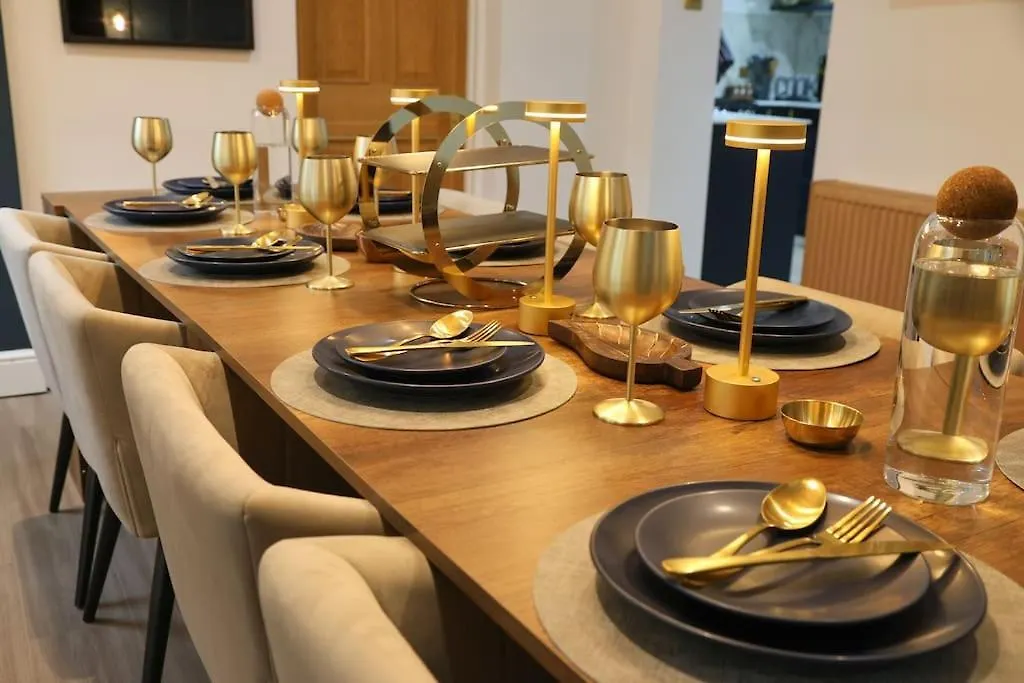 Shreem Homes Wraysbury 펜션