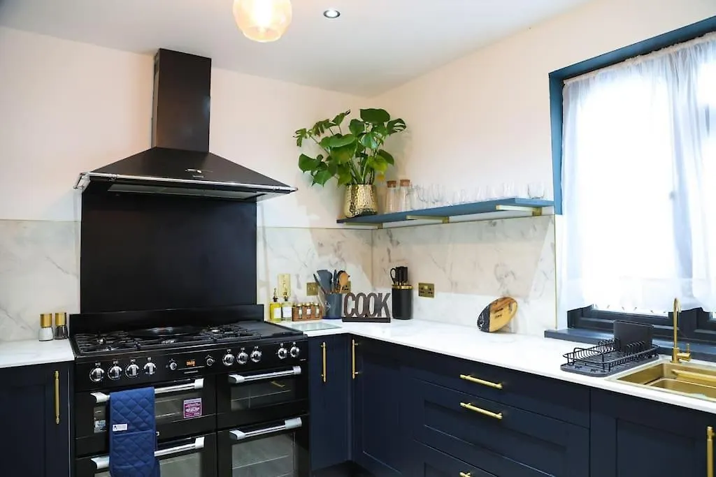 Shreem Homes Wraysbury 영국