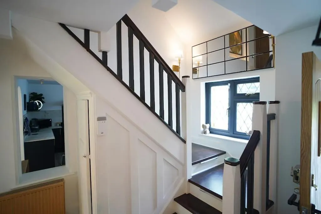 펜션 Shreem Homes Wraysbury