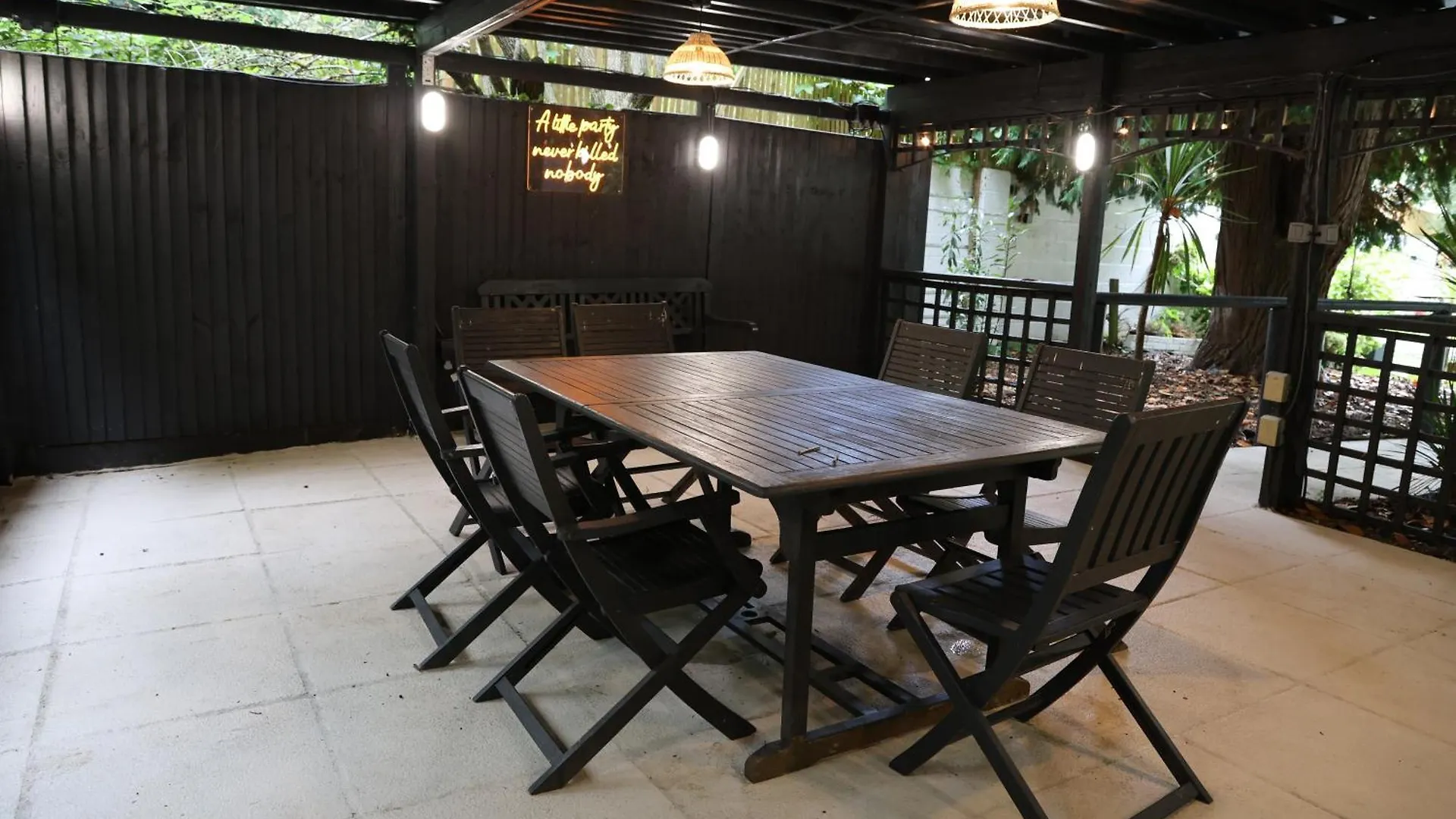펜션 Shreem Homes Wraysbury