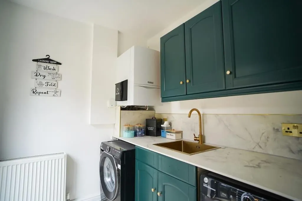 Shreem Homes Wraysbury 펜션